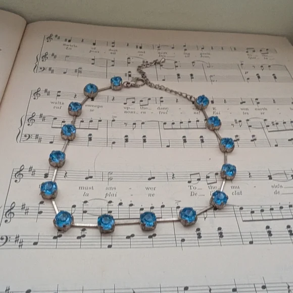Vintage Blue Stone Choker Necklace - Picture 9 of 10
